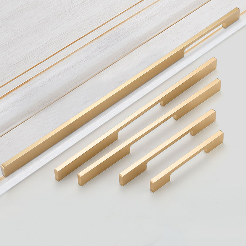 Long Wardrobe Handle Black Gol - Drawer Pull Gold recension och pris